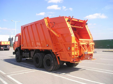 Такой мусороуборочной машины в Баку вы еще не видели - ФОТО