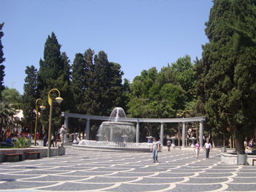 Обновленный облик площади Фонтанов в Баку - ФОТОСЕССИЯ