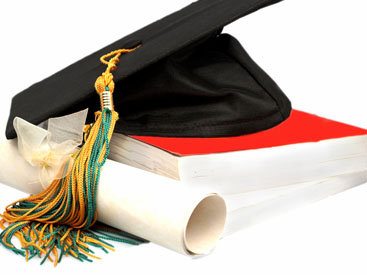 В Азербайджане изменена система признания дипломов выпускников зарубежных вузов