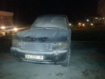 В Киеве подожгли автомобиль главы ОДАУ - ФОТО