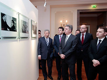 Делегация во главе с председателем Палаты депутатов Румынии посетила Фонд Гейдара Алиева - ФОТО