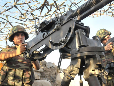 ВС Армении устроили массированный обстрел на линии фронта