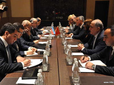 Азербайджан и Монтенегро обсудили успешные двусторонние связи