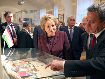 Азербайджан представлен на выставке к 70-летию Великой Победы