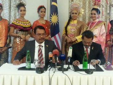 Малайзия хочет скорейшего решения карабахской проблемы - ФОТО