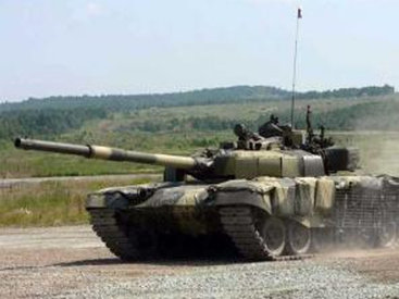 Азербайджан закупил у Беларуси 153 танка