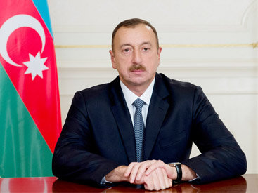 Президент Ильхам Алиев поздравил азербайджанский народ по случаю Дня солидарности азербайджанцев мира и Нового года - ВИДЕО