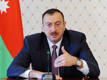 Президент Ильхам Алиев присвоил звание "Заслуженный журналист" ряду сотрудников газеты "Сес"