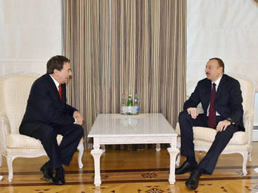 Президент Ильхам Алиев принял генсека Социнтерна - ОБНОВЛЕНО - ФОТО - ВИДЕО