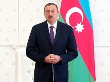 Президент Ильхам Алиев: "В 2012 году возрастут как политический вес, так и экономическая мощь Азербайджана" - ОБНОВЛЕНО – ФОТО