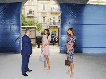 Первая леди Мехрибан Алиева ознакомилась с ходом реконструкции здания средней школы номер 23 в Баку - ФОТО