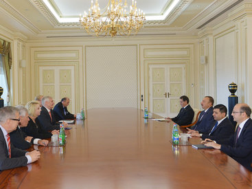 Президент Ильхам Алиев принял делегацию политиков и предпринимателей Германии - ОБНОВЛЕНО - ФОТО