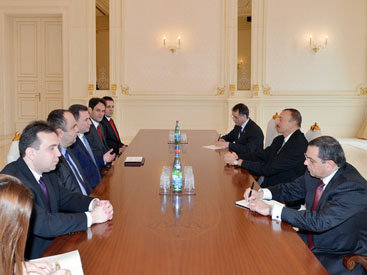 Президент Ильхам Алиев принял делегацию во главе с премьер-министром Македонии - ОБНОВЛЕНО - ФОТО