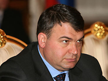 Экс-министру обороны России предъявили обвинения в халатности