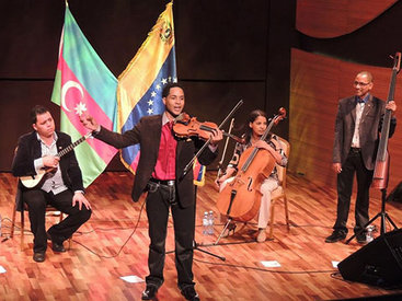 Латиноамериканские ритмы на сцене Международного центра мугама – РЕПОРТАЖ – ФОТО