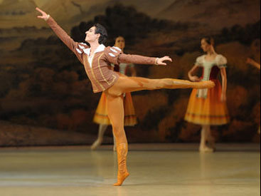 Тимур Аскеров – номинант Международного балетного приза Benois de la danse