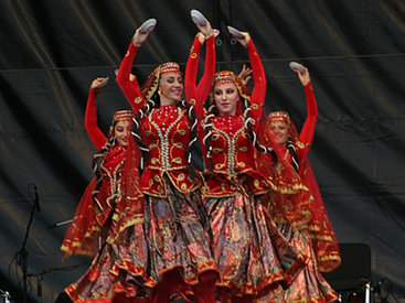 Азербайджан примет участие в фольклорном фестивале в Одессе