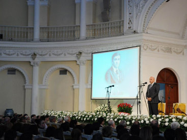 В Баку почтили память Рафига Зяка Хандана - ФОТО