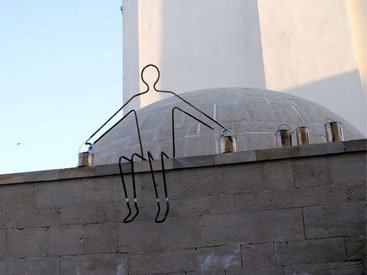 Пространство современного искусства "YARAT!" представило проект Нияза Наджафова "Кирщики" - ФОТО