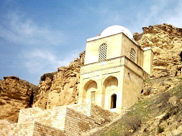 Азербайджанская Петра: мистический мавзолей "Дири-Баба"