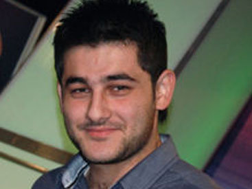 С чем был вынужден расстаться азербайджанский певец, проигравший в казино?