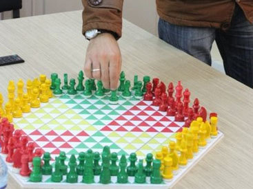 В Баку презентован новый вид игры по прогрессивным шахматам - ФОТО