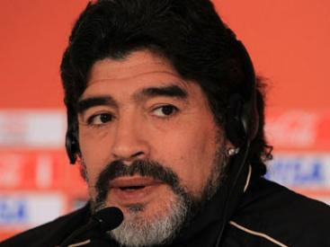 Maradona yeni FİFA prezidentinin seçilməsinə münasibət: