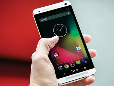 HTC представит два новых смартфона
