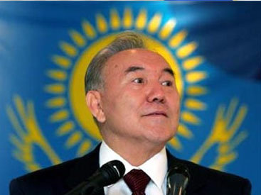 В паспорта жителей Казахстана впишут цитаты президента