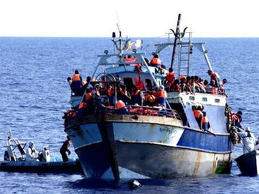 У берегов Ливии затонуло судно с 250 мигрантами