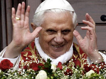 Папа Римский рекламирует "Фанту"