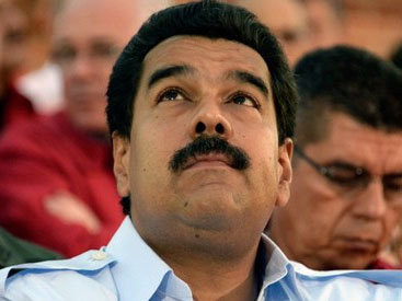 Из парламента Венесуэлы вынесли портреты Чавеса