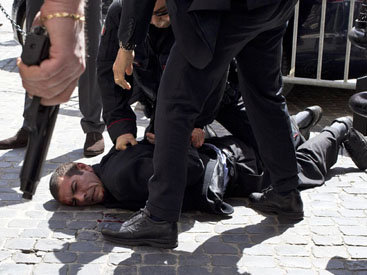 Стрельба у правительственного дворца в Риме: есть раненые - ОБНОВЛЕНО - ФОТО