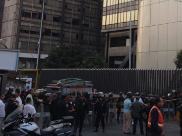 Взрыв в небоскребе в Мехико: 15 погибших, 100 пострадавших