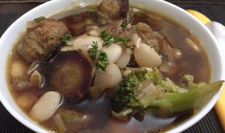 Острый суп с лимской фасолью, фрикадельками и брокколи - Пошаговый рецепт - ФОТО