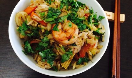 Жареный рис с овощами и морепродуктами - Пошаговый рецепт - ФОТО