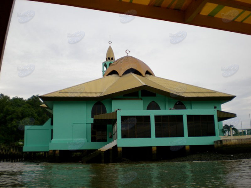 "Туристические записки": "Лодка по имени "Наташа": Бруней – жизнь на воде" - ФОТО