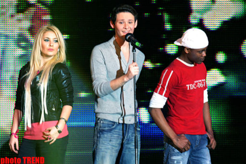 Участники "Евровидения 2011" от Азербайджана обратились к поклонникам через Facebook - ФОТО