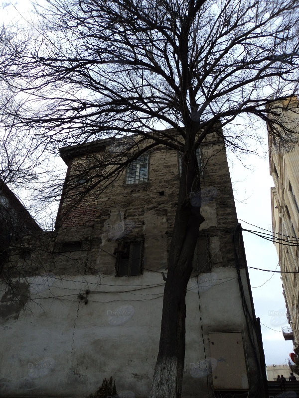 Весна идет по улицам Баку: прогулка под старыми стенами - ФОТОСЕССИЯ