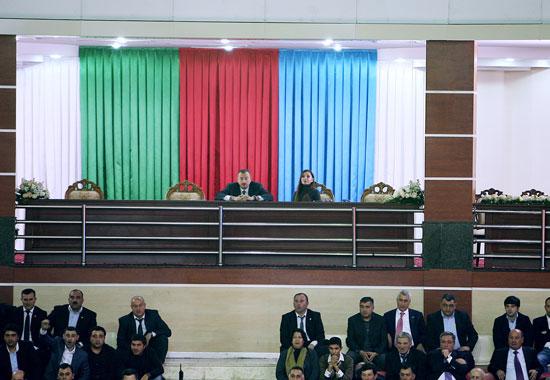 Президент Азербайджана Ильхам Алиев и его супруга Мехрибан Алиева наблюдали за финальной игрой Кубка Челлендж по волейболу – ФОТО