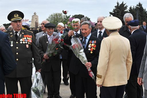 В Азербайджане отмечают День Победы - ФОТО
