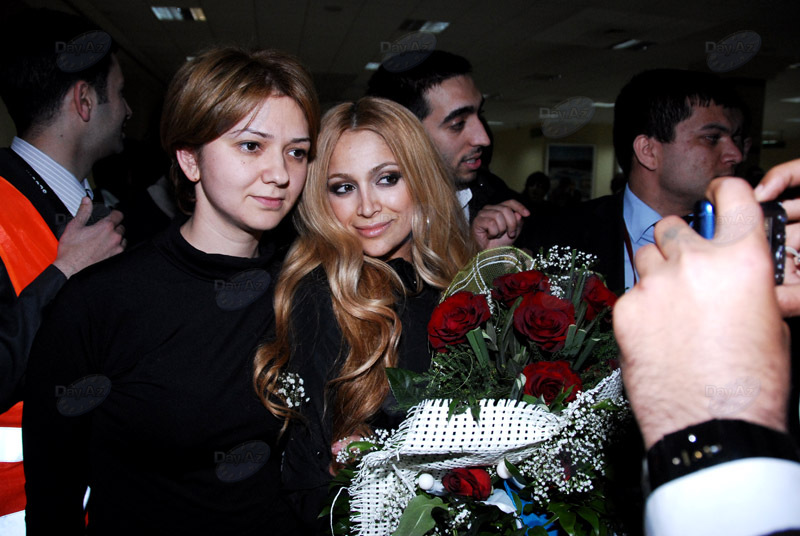 Победители "Евровидения 2011" Эльдар и Нигяр вернулись в Баку - ОБНОВЛЕНО - ФОТО - ВИДЕО