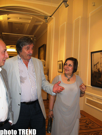В Баку прошла выставка известного азербайджанского художника - ФОТО