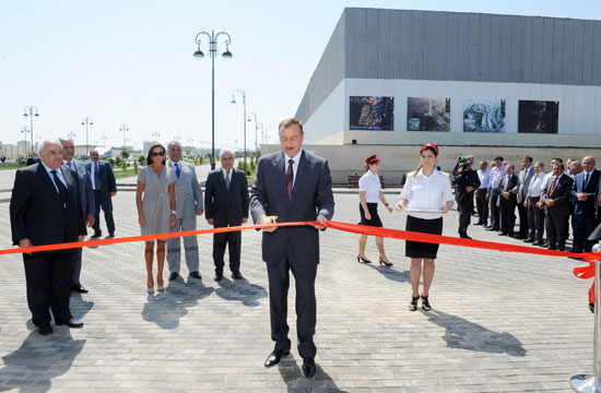 Президент Ильхам Алиев и его супруга Мехрибан Алиева приняли участие в открытии очередной станции Бакинского метрополитена – ОБНОВЛЕНО – ФОТО