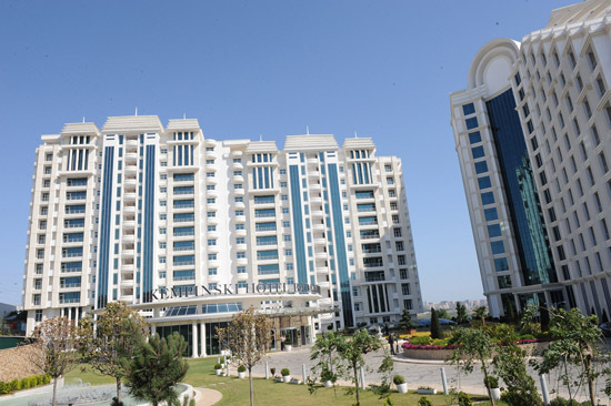 Президент Азербайджана принял участие в открытии комплекса Kempinski Hotel-Badamdar в Баку - ОБНОВЛЕНО - ФОТО