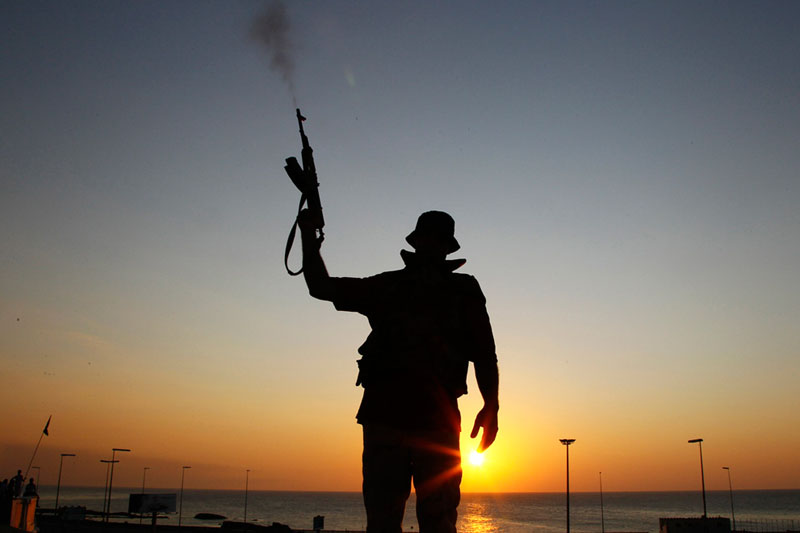 Ливийские повстанцы захватили еще одну военную базу - ОБНОВЛЕНО - ФОТО