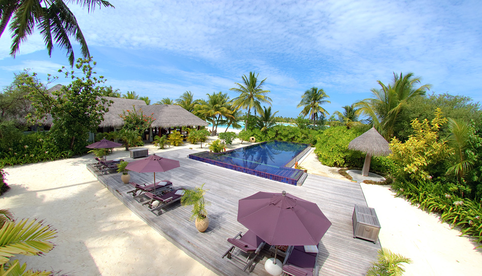 Роскошный отель на Мальдивах с единственным в мире подводным рестораном - ФОТОСЕССИЯ