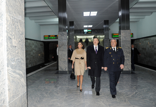 Президент Ильхам Алиев и его супруга Мехрибан Алиева приняли участие в церемонии открытия после реконструкции станции "Кероглу" Бакинского метрополитена – ФОТО