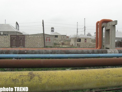 ГНКАР: "Незаконные постройки мешают добыче нефти" - ФОТО