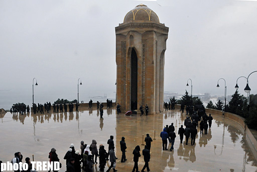 В Азербайджане чтут светлую память жертв трагедии 20 января - ФОТО